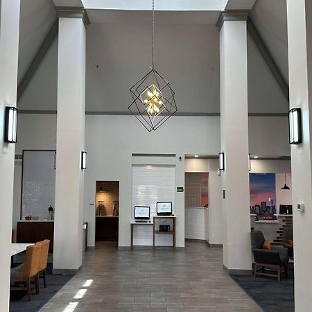 La Quinta Inn & Suites By Wyndham South Holland Extérieur photo