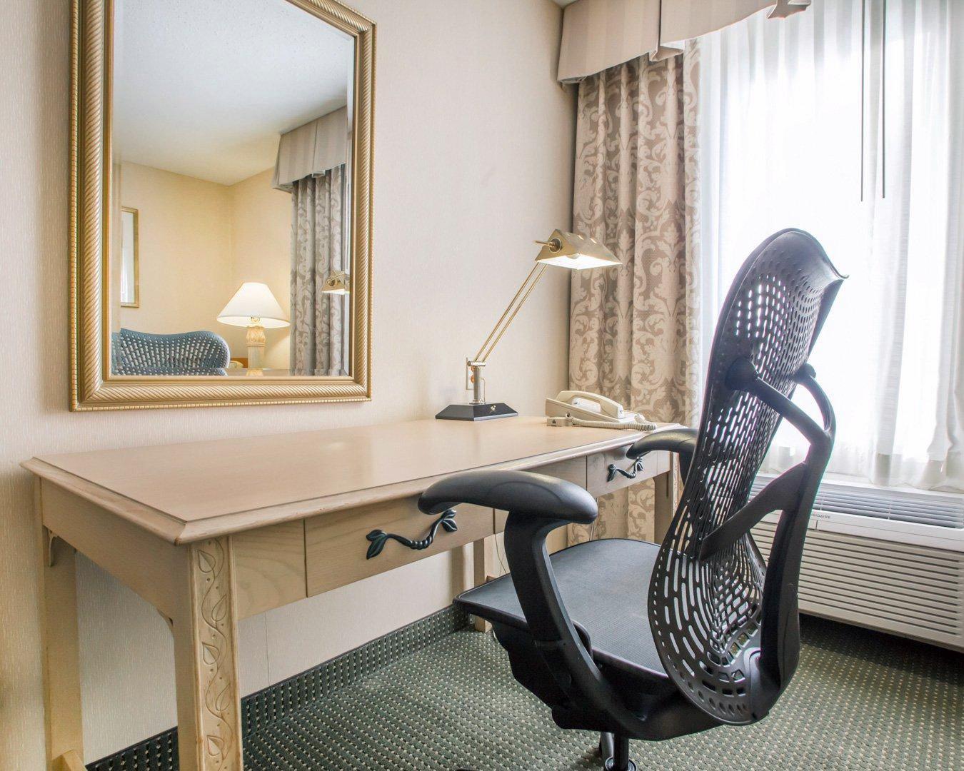 La Quinta Inn & Suites By Wyndham South Holland Extérieur photo