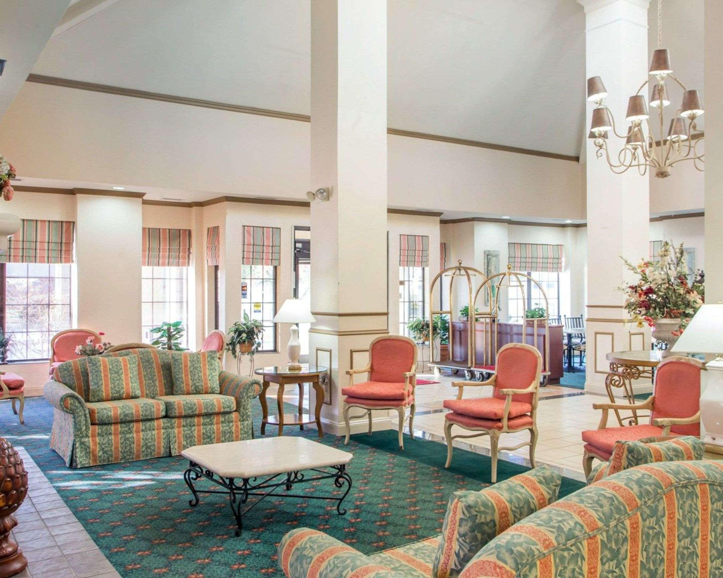 La Quinta Inn & Suites By Wyndham South Holland Extérieur photo