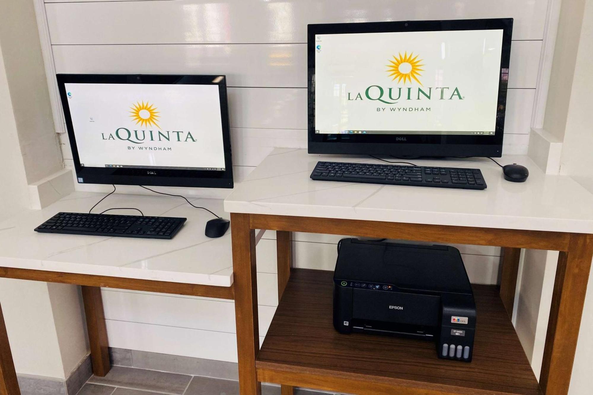 La Quinta Inn & Suites By Wyndham South Holland Extérieur photo