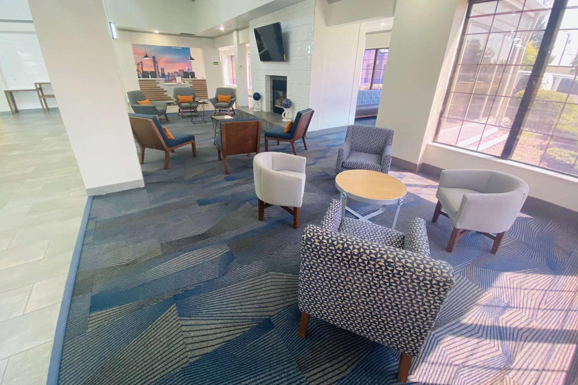 La Quinta Inn & Suites By Wyndham South Holland Extérieur photo