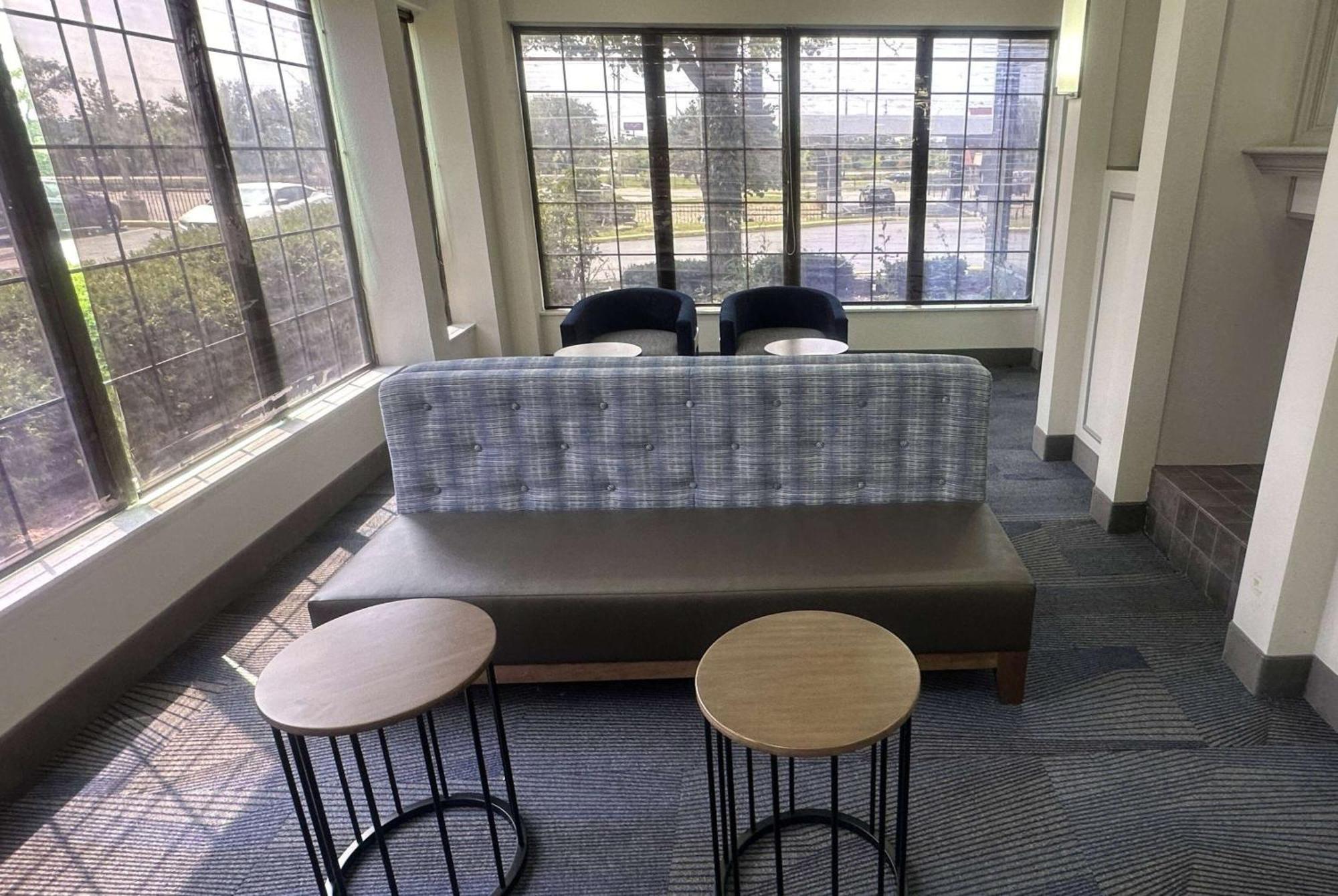 La Quinta Inn & Suites By Wyndham South Holland Extérieur photo