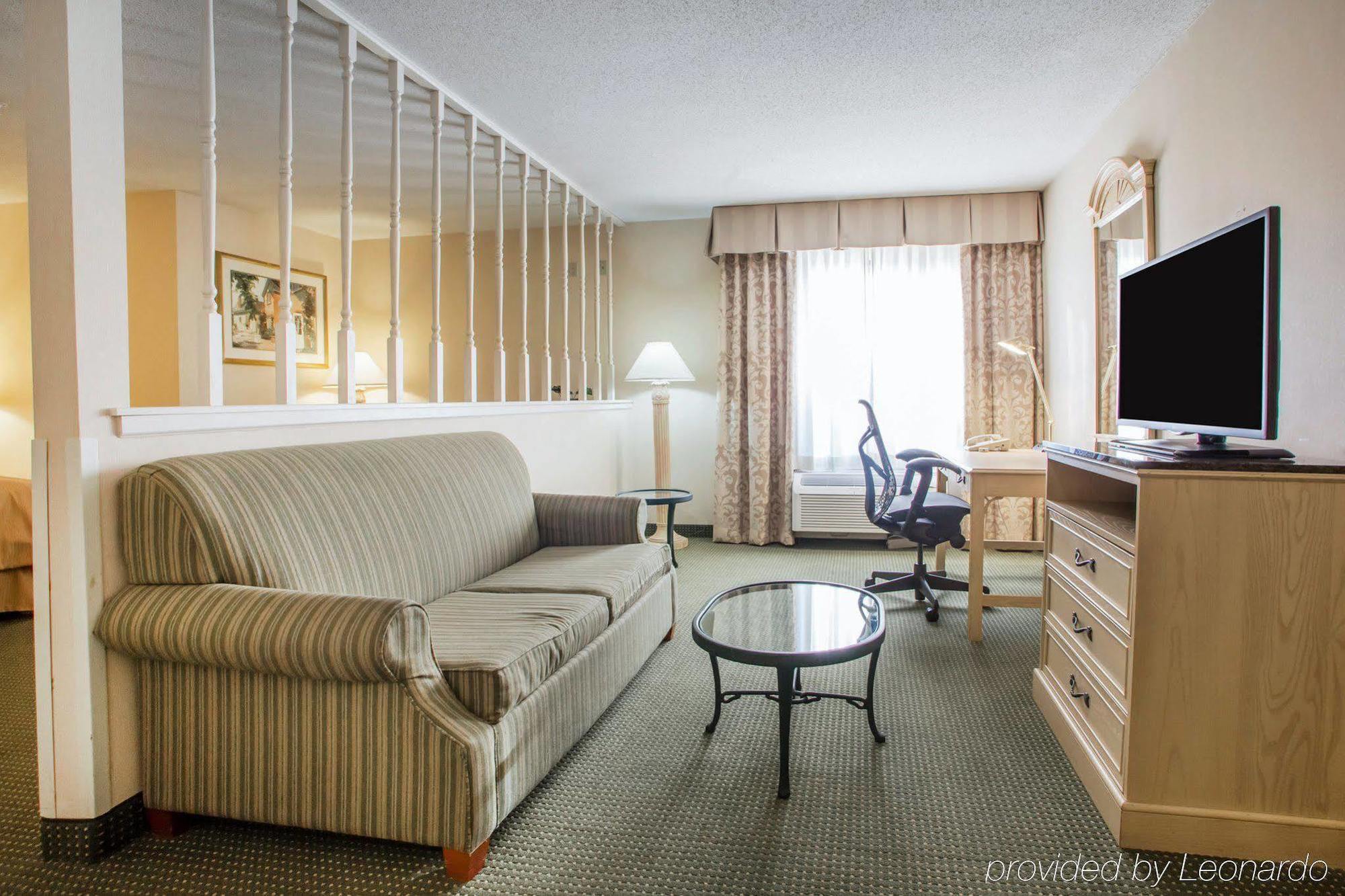 La Quinta Inn & Suites By Wyndham South Holland Extérieur photo